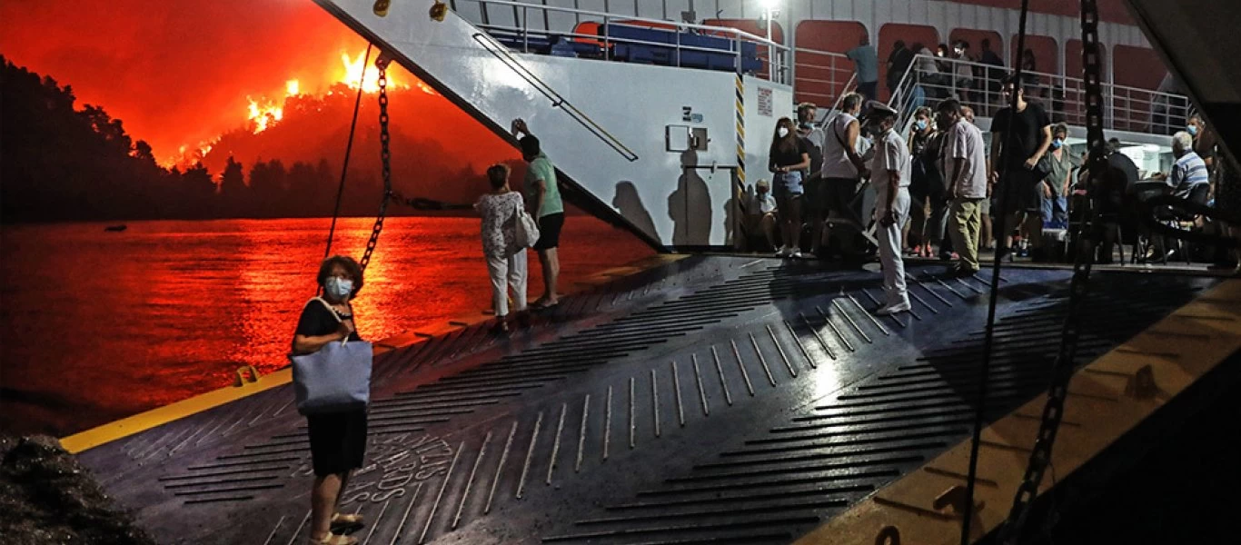 Απαράδεκτες εικόνες: Ζητούσαν εισιτήριο από τον κόσμο που έφευγε από την Αιδηψό